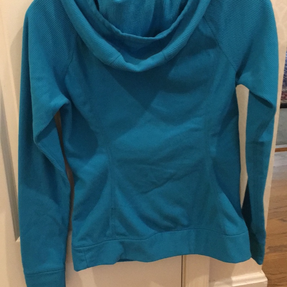 The North Face kangaroo pocket hoodie, Sz XS. - Picture 4 of 4